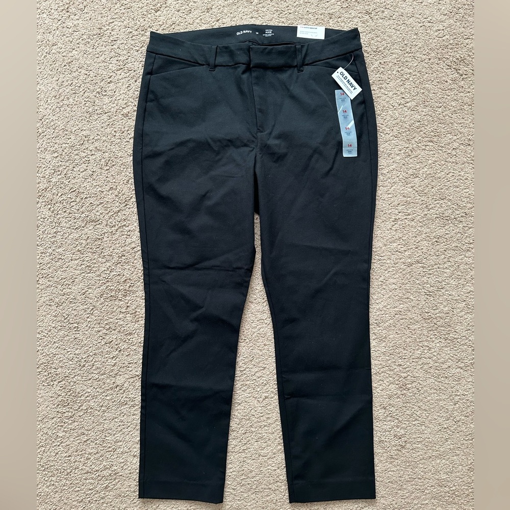 Black Old Navy Pixie Pants